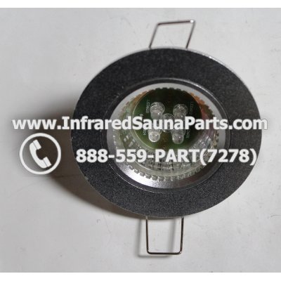 COMPLETE LIGHT ASSEMBLY 220V / 240V - COMPLETE LIGHT ASSEMBLY IN SILVER PLASTIC FINISH WITH LED BULB G6-B2 220V / 240V 1